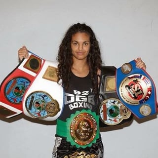 Picture of Anissa Meksen