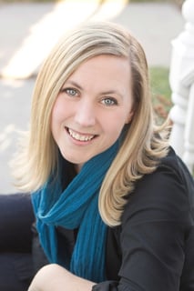 Picture of Rebecca Yarros