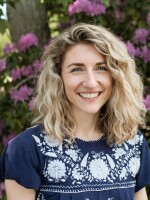 Picture of Lauren Chooljian