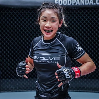 Picture of Victoria Lee