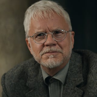 Picture of Bernard Holland