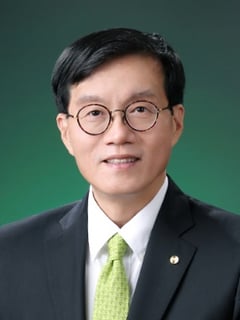 Picture of Rhee Chang-yong