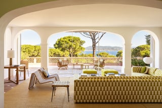 Picture of India Mahdavi