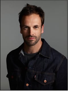 Picture of Jonny Lee Miller