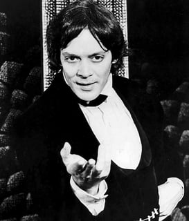 Picture of Raul Julia