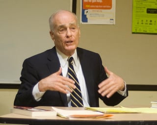 Picture of Vincent Bugliosi