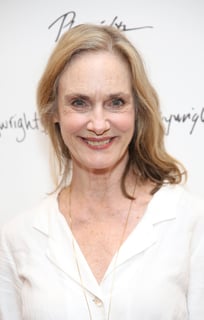 Picture of Lisa Emery
