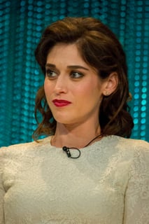 Picture of Lizzy Caplan