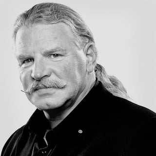 Picture of Robert L. Peters