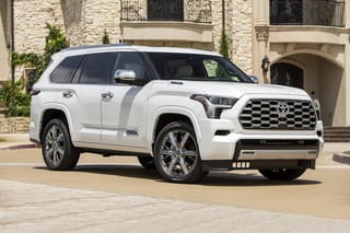 Picture of Toyota Sequoia