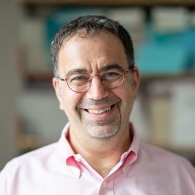 Picture of Daron Acemoglu