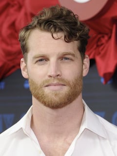 Picture of Jared Keeso