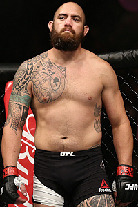 Picture of Travis Browne