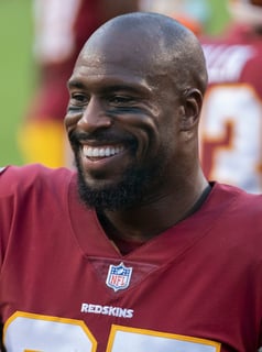 Picture of Vernon Davis