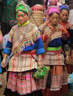 Picture of Hmong people