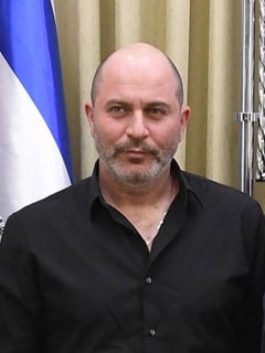 Picture of Lior Raz
