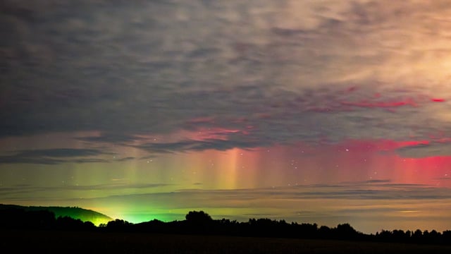 In der Nacht zu Montag waren in Thüringen farbenfrohe Polarlichter zu sehen.
