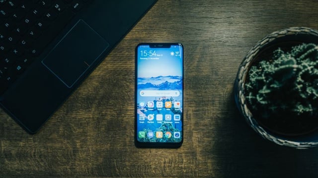 The feature is speculated to activate the Gemini virtual assistant on Android smartphones