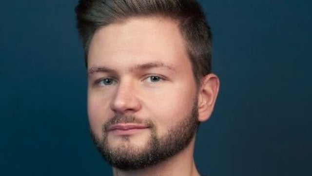Nick Spreen said his girlfriend dumped him after they had an argument in a bar