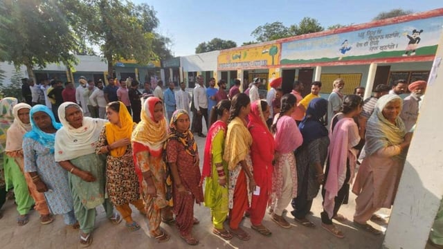 Voters in queue to exercise their franchise at the Government School at Bir Talab village in Bathinda district during the panchayat elections on Tuesday. (Sanjeev Kumar/HT)