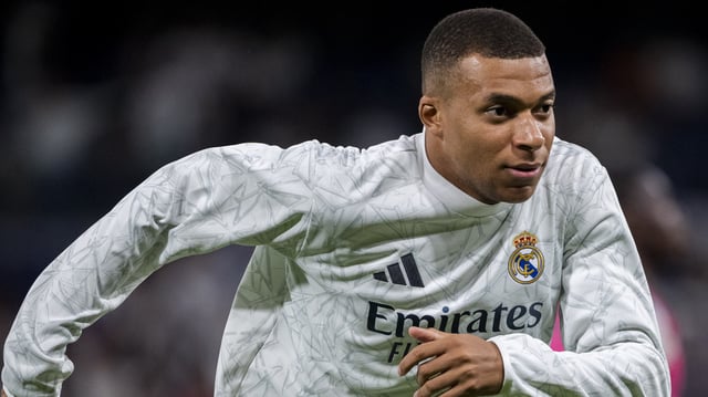 Kylian Mbappé toujours à l'entraînement.