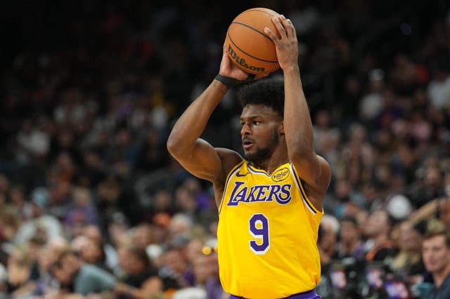 Los Angeles Lakers guard Bronny James in action against the Phoenix Suns.