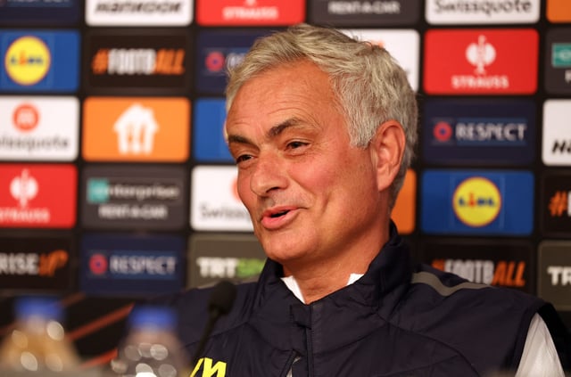 Soccer Football - Europa League - Fenerbahce Press Conference - Can Bartu Training Facilities, Istanbul, Turkey - October 23, 2024 Fenerbahce coach Jose Mourinho during the press conference REUTERS/Umit Bektas