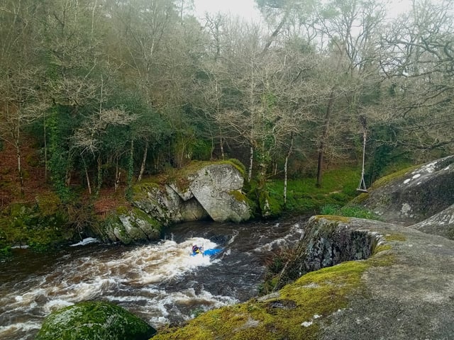 Le site des Roches du Diable, où la dernière trace du père Guégan a été retrouvée, à Guilligomarc'h, dans le Finistère, après sa disparition dans la nuit du 17 au 18 janvier 2024. (Photo prise en mars 2024). 