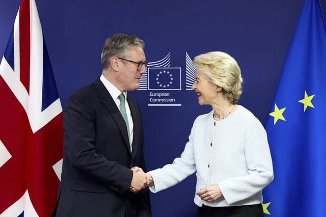 Caption: Britain&#39;s Prime Minister Keir Starmer, left, shakes hands with European Commission president Ursula von der Leyen at the European Commission headquarters in Brussels, Wednesday, Oct. 2, 2024. (Benjamin Cremel, Pool Photo via AP)