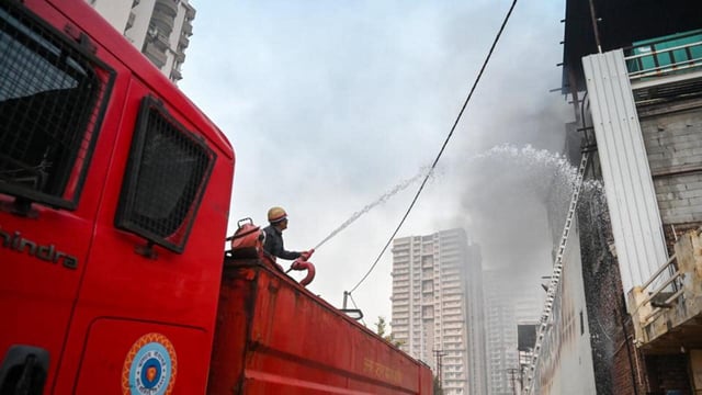 Firefighters doused the fire at Lotus Grandeur Banquet Hall in Sector 74 after three hours of continuous effort. (Sunil Ghosh/HT Photo)