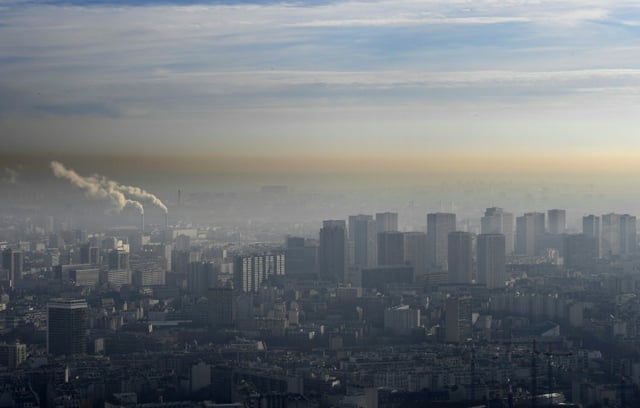 Net greenhouse gas emissions in the EU last year were 37 percent below 1990 levels, even though GDP grew by 68 percent over the same period, data showed