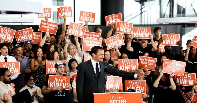 Manitoba New Democratic Party Leader Wab Kinew campaigns in Winnipeg, Manitoba, Canada September 4, 2023.    Manitoba NDP/Handout via REUTERS/ File Photo