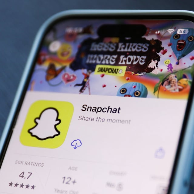 Snap Map adds location alerts for parents who want to know exactly where their kids are. 