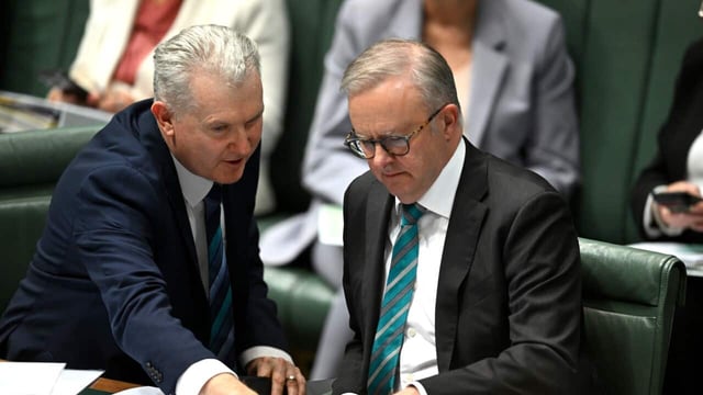 Labor and the Coalition have secured a deal to introduce a suite of migration bills that advocates warn are "rushed and reckless".
