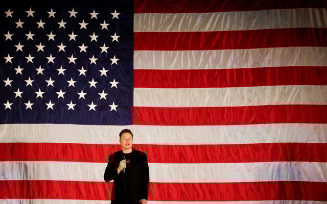 Elon Musk speaks about voting in Folsom, Pennsylvania, on October 17.