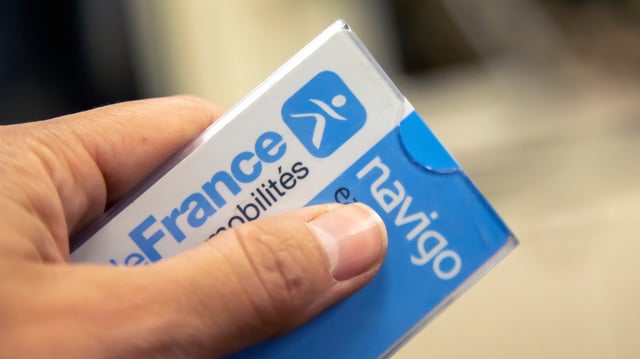 Le Navigo avait déjà augmenté de 2,30 euros cette année et augmentera encore de 2,40 euros au 1er janvier 2025.
