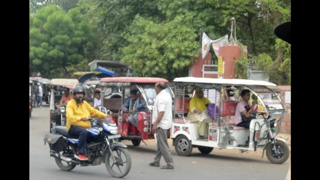 E-rickhaws in Prayagraj (HT File Photo)