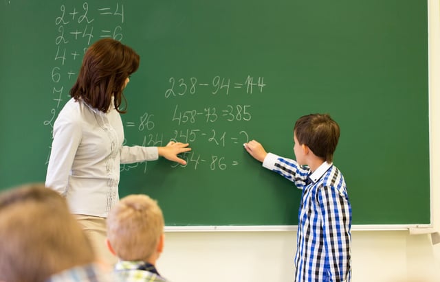 L’évaluation internationale Timss* 2023, publiée ce 4 décembre, place l’Hexagone en position stable par rapport à 2019, mais toujours en bas du classement.