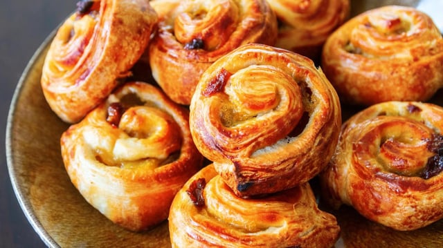 Researchers said that the Swedish tradition of “fika” — gathering with friends for coffee and pastries — might contribute to overall better health