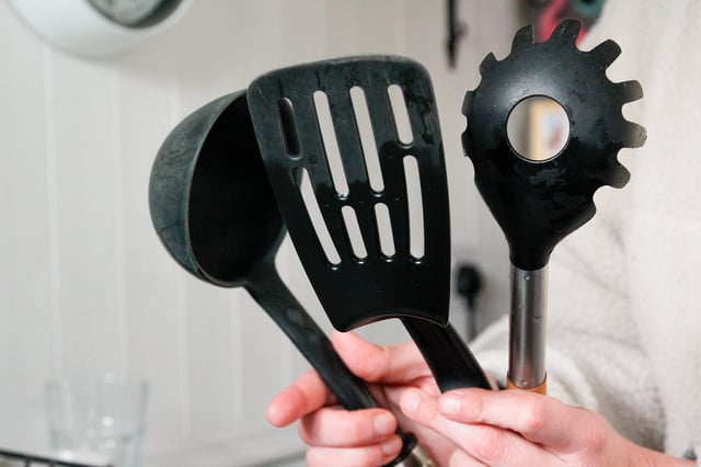 A viral study about black plastic kitchen utensils contained a mathematical error.