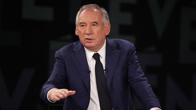 Ce qu'il fallait retenir de l'interview de François Bayrou sur France 2 en images