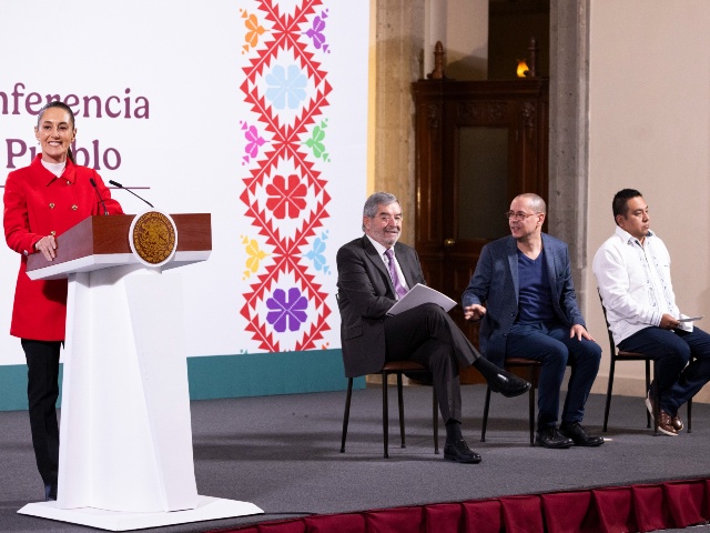 Mexican President Claudia Sheinbaum and her diplomatic staff announce a new program for helping migrants in the U.S. facing deportation. (Credit: PResidencia de Mexico)