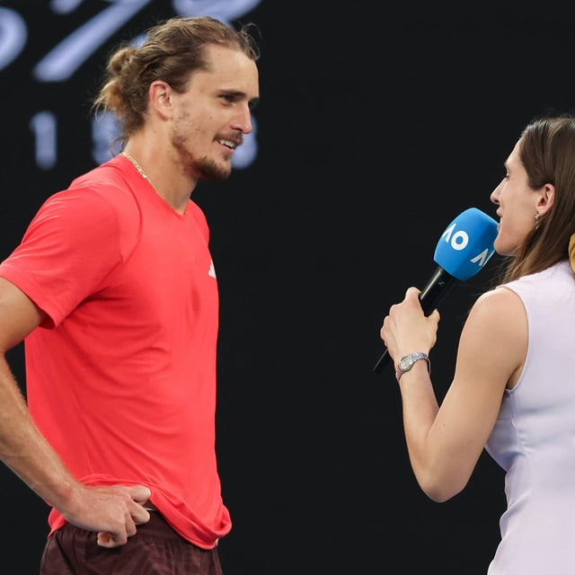 Alexander Zverev am Sonntag (19. Januar 2025) nach seinem Achtelfinal-Sieg bei den Australian Open im Interview mit Andrea Petkovic.