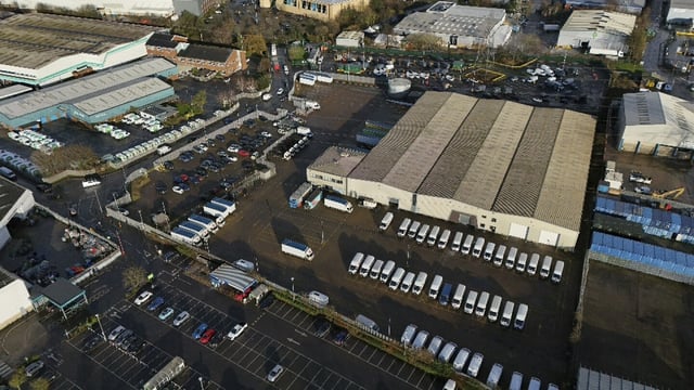CORRRCTS NUMBER OF INJURED PEOPLE TO FIVE - A view of the scene near Marlowe Way in Croydon, south London, England, after five people were injured in a reported stabbing on Thursday, Jan. 23, 2025. (Jamie Lashmar/PA Wire/PA via AP)