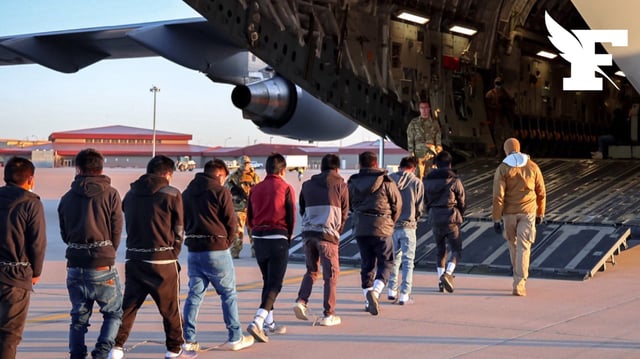 États-Unis: les images des dizaines de migrants expulsés vers le Mexique