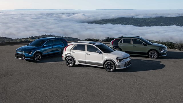 Kia Recalls 80,000 Niro EVs And Hybrids Because An Airbag May Pop Unexpectedly:  Kia Niro EV, Recalls