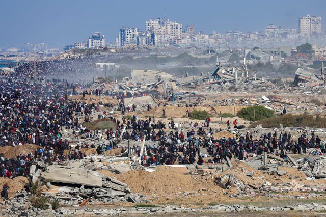 Hundreds of thousands had crossed back in Gaza City as of Monday, authorities said.