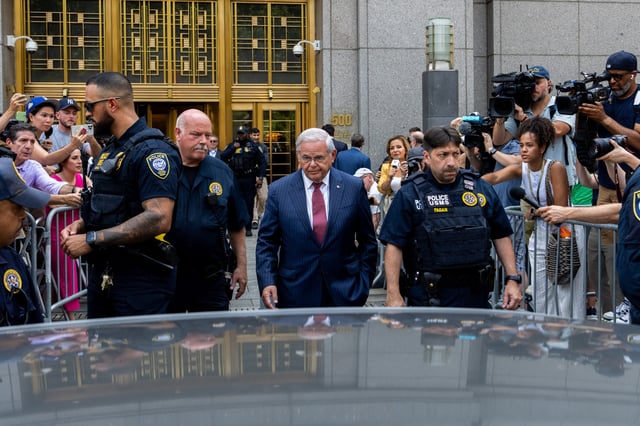 Menendez leaves court