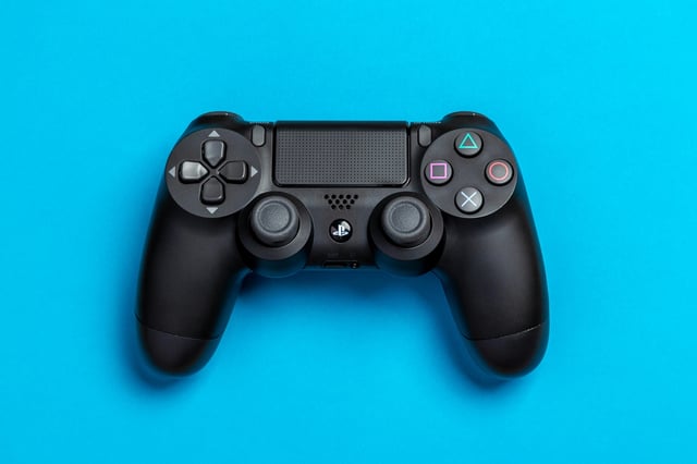 PS4 DualShock 4 controller