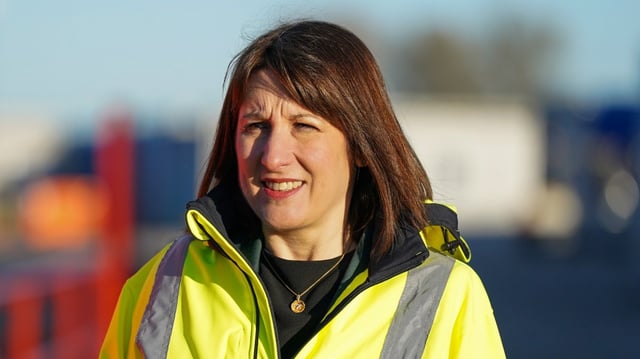Reeves said the cabinet was united on the expansion after previous criticism from Ed Miliband